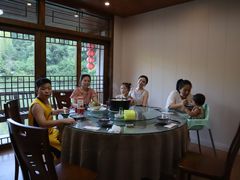 靠窗位-仙店农庄(湖景农庄餐厅)