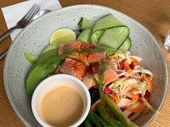 煎三文鱼能量碗-BAKER&SPICE(安福路店)