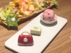 包你发财甜品拼盘-必胜客(欧亚卖场店)