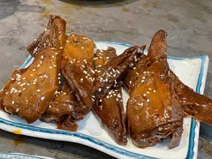 鸭头-盱眙虾神於氏龙虾(夫子庙红街店)