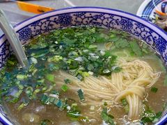 -小国抻面大烧烤馆