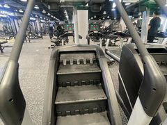 -TMG潮流健身(奥体莲荷里店)