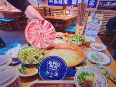 -洱火云南酸菜牛肉火锅(石景山当代商城店)