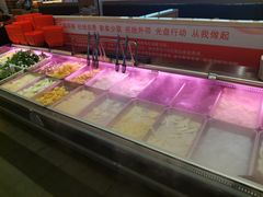 自助取餐区-名门潮牛·鲜牛肉海鲜火锅.烧烤自助餐厅(诚丰广场店)