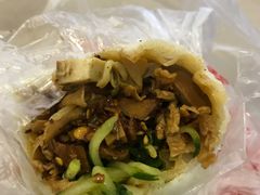 -老王芙蓉蛋卷饼(万达店)
