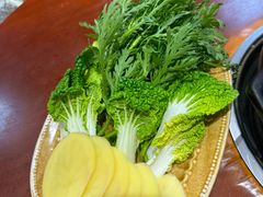-菌之家·专业纯野生菌火锅·特色炒菌