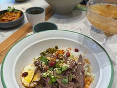 -百春原湖南牛肉粉(百联世纪店)