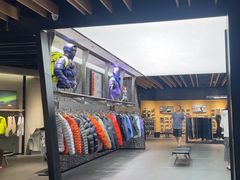 -凯乐石KAILAS(万国奥特莱斯店)