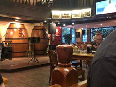 -皇冠自酿啤酒坊(中国红街5号楼店)