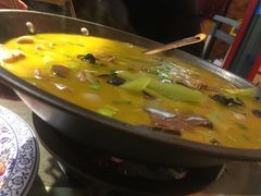 -手抄板凳江南菜(湖滨商业街店)