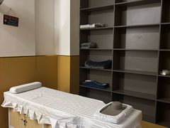 -杭州西湖保时捷售后服务中心(绍兴路店)