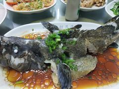 -四川小胡子海鲜(丁村万人海鲜广场店)