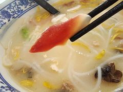 -桥香园过桥米线(国贸店)