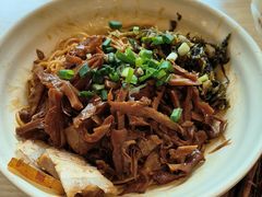 -佬钱湾仔(衣裳街店)