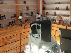 -豪门视光·星趣控·蔡司依视路眼镜代理商(中央大街店)