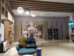 -西安大雁塔科技大学地铁站亚朵酒店