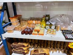 -秀云俄罗斯列巴屋(军星小区店)