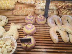 -焙丽拾光(麦凯乐直营店)