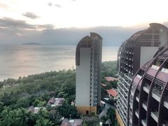 -三亚湾海居铂尔曼度假酒店