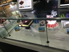 面包甜点陈列柜-第戎蛋糕(恒隆广场店)