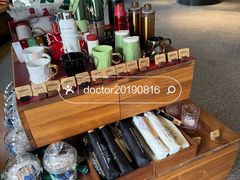 -星巴克(迪士尼小镇店)