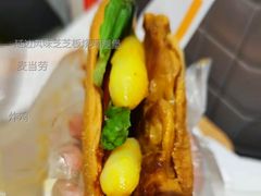 延边风味芝芝板烧鸡腿堡-麦当劳(怡景店)