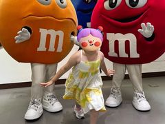 -m豆巧克力世界(上海世茂广场店)