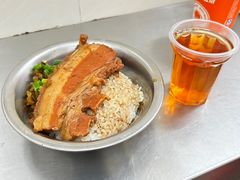 -梁阿婆廿年老牌扣肉糯米饭