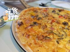 幸会饭堂荤香薄底披萨-幸薈飯堂
