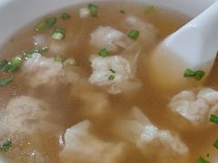 -张阿三馄饨店