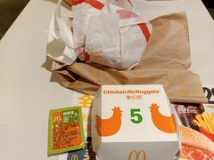-麦当劳(世界城广场店)