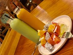 -more than meow吴止猫主题餐厅(承德 中船汇店)