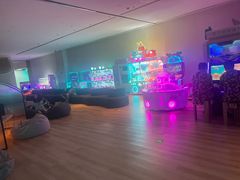 -涨巢·潮玩水疗局