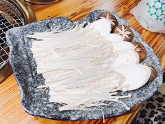 -万兴佳烤肉·长白山老味道(宏泰广场店)