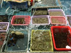 -霞涌市场海鲜摆卖区