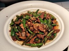 -阿瓦山寨·湘菜现炒·剁椒鱼头王(咸阳总店)
