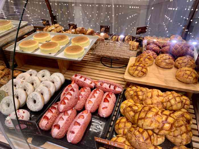 丽驰烘焙(乐客城店)-"丽驰烘培也算是在青岛比较不错的烘培西点店.