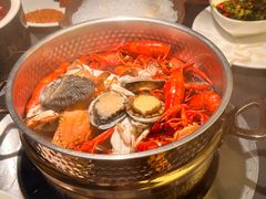-钱小奴海鲜自助黑金店(杭州滨江龙湖店)