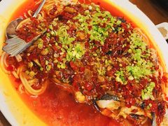 剁椒鱼头-青岛海景花园大酒店·白果树餐厅青岛菜