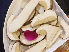 菌类拼盘-大理董·董家小厨野生菌火锅(古城旗舰店)