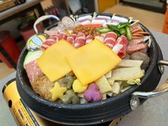 -豚妈妈汤饭·部队锅(南京东路店)