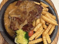-香港新发烧腊茶餐厅(水围店)