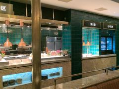 -半岛翡丽海鲜自助餐厅(观风亭店)