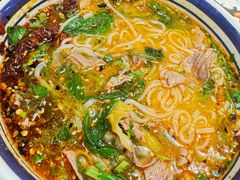 -云阿蛮云南生烫牛肉米线(奉贤路店)