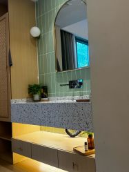 -悦瑢港湾科技美肤芳疗美容