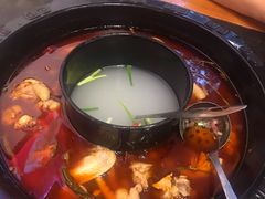-重庆烧鸡公火锅(簋街店)