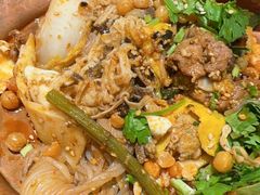 -成都你六姐·牛肉冒菜(信泰中心商场店)