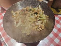 -老郑家东北春饼(龙悦居店)