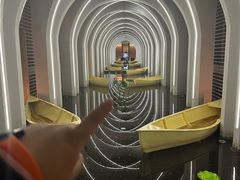 -涨巢·潮玩水疗局