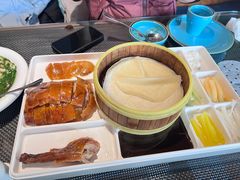 -月枫江南小馆(绿地缤纷广场店)